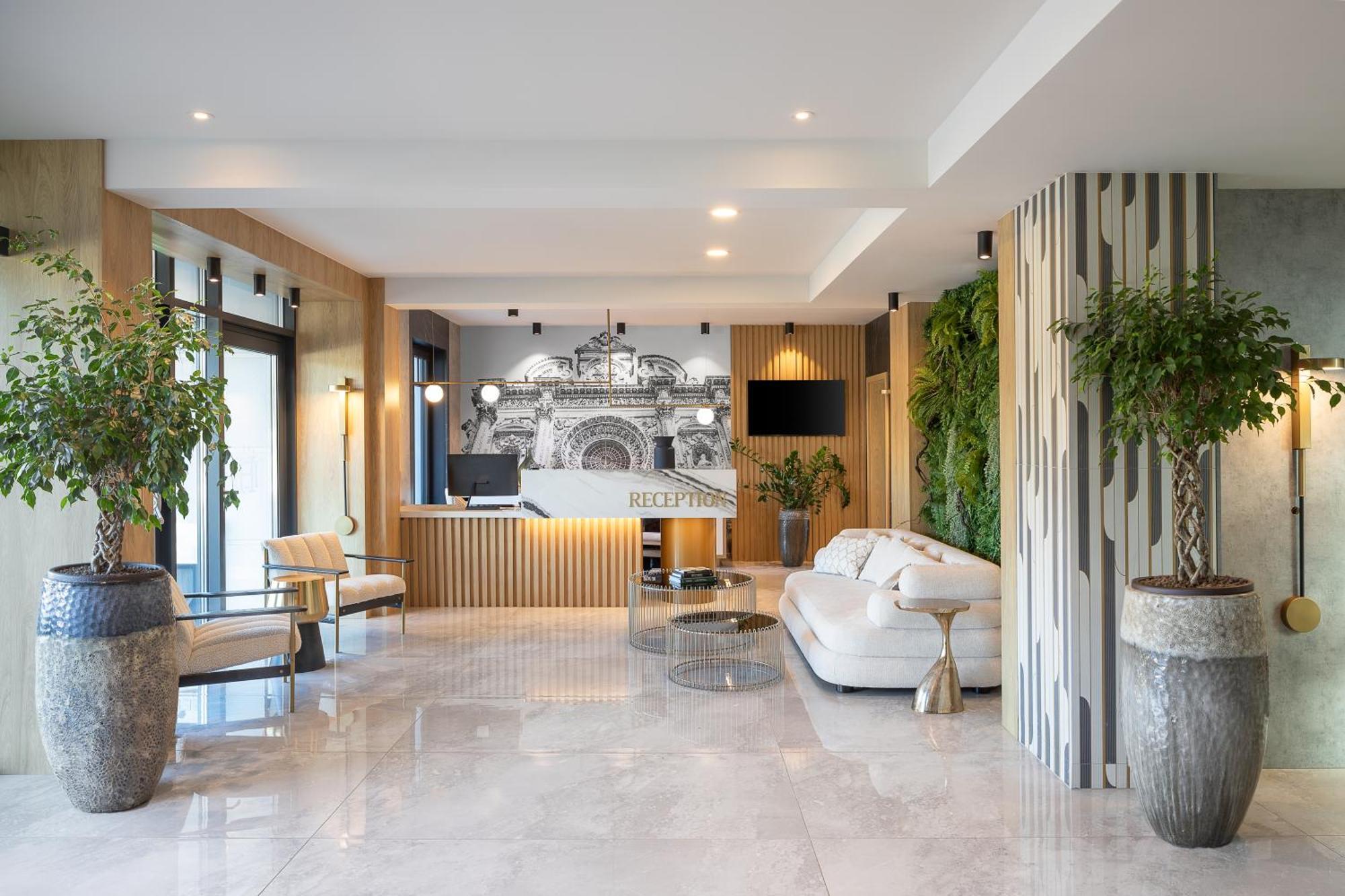 Hotel Branco Timişoara Buitenkant foto
